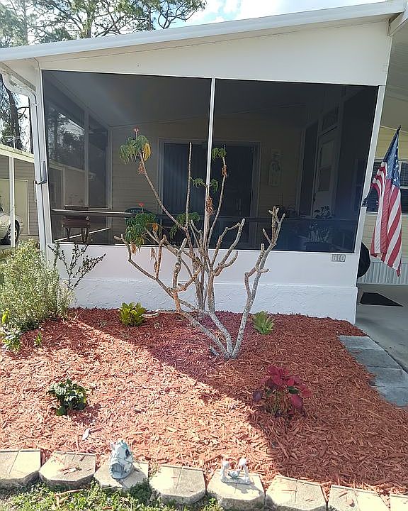 1st image of 610 Clove Ln
