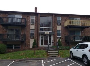 25 Balance Rock Rd APT 16, Seymour, CT 06483