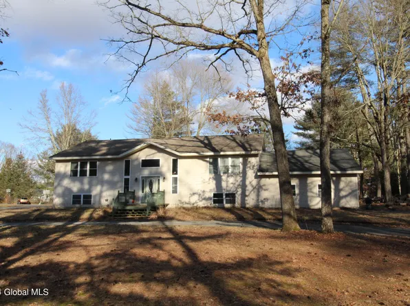 17 Lyttle Lane, Greenwich, NY 12834
