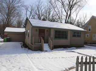 223 Miles Rd, Chagrin Falls, OH 44022