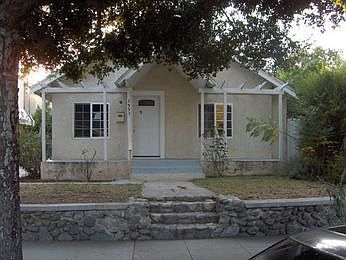 1st image of 1553 Navarro Ave