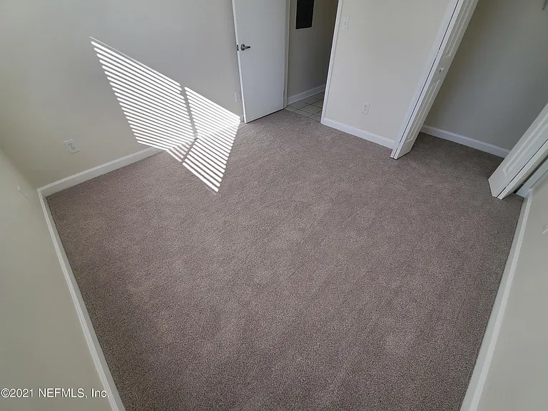 1024 Snug Harbour Ct — Photo 22