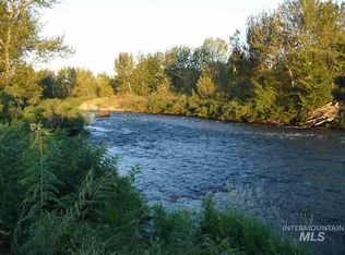 2 & 3 S Plaza Rd, Emmett, ID 83617