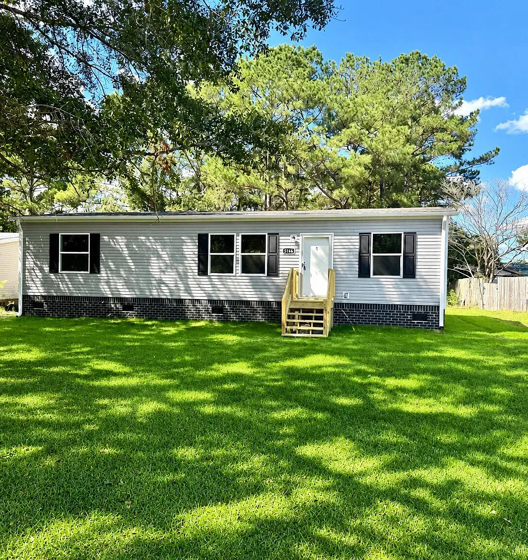 3 bed, 2.0 bath, 1264 sqft, $1,650 — Photo 1