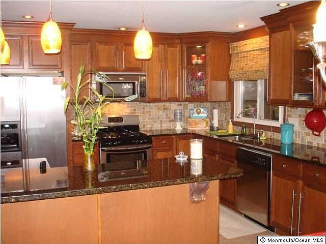 2nd image of 1603 Deer Hollow Dr