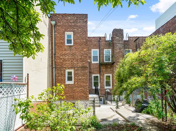 309 Covert Street image 15 of 17