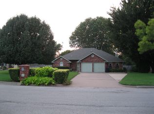 612 Parkwoods Dr, Noble, OK 73068
