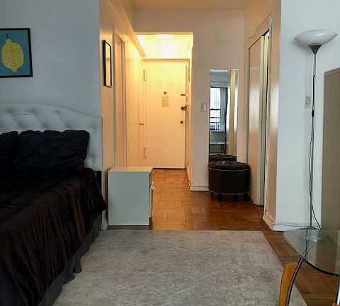 4th image of 210 E 47th St APT 9G