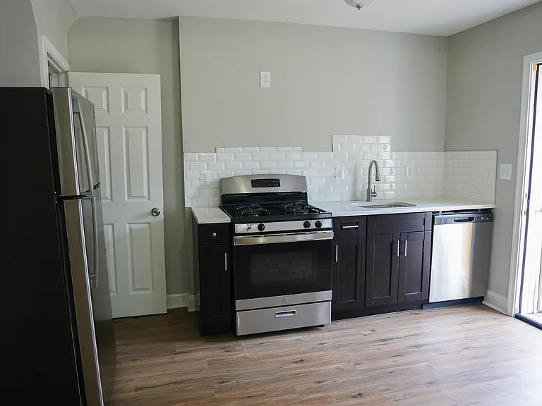 2942 Edmondson Ave — Photo 17
