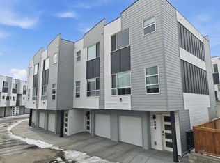 101 Panatella Sq NW #505, Calgary, AB T3K6C7