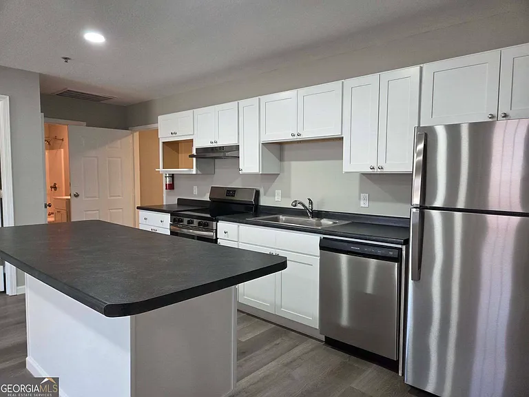 311 Jerriel St — Photo 15