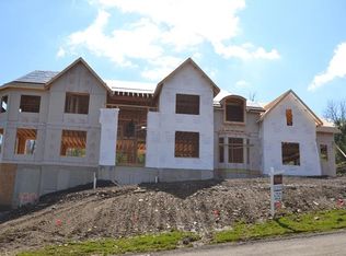1813 Winchester Dr, Upper St Clair, PA 15241