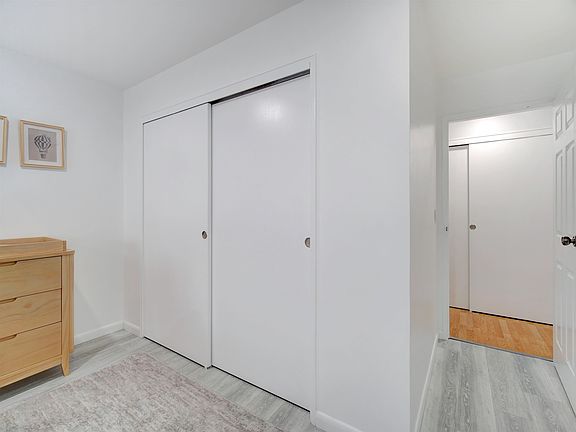 4th image of 8841 Kennedy Blvd