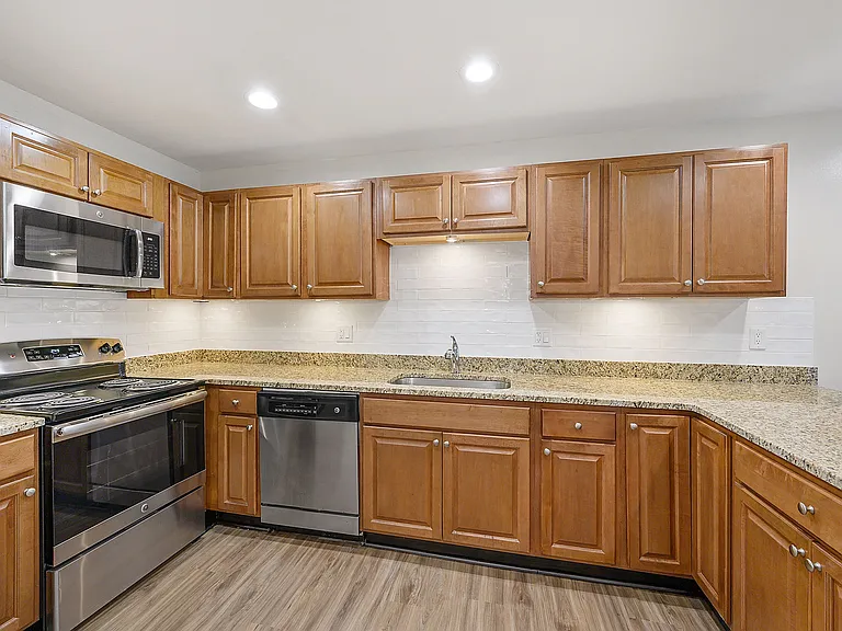 Harpers Point Apartments* — Photo 90