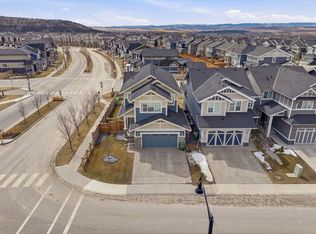 3 N Sundown Cres, Cochrane, AB T4C2T2