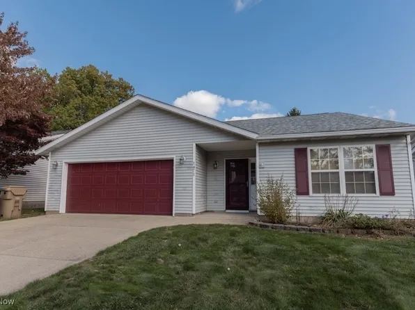 1471 Bancroft St, Cuyahoga Falls, OH 44221
