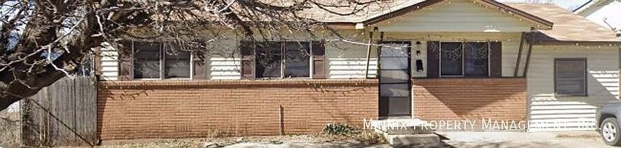 2nd image of 1815 Darden St