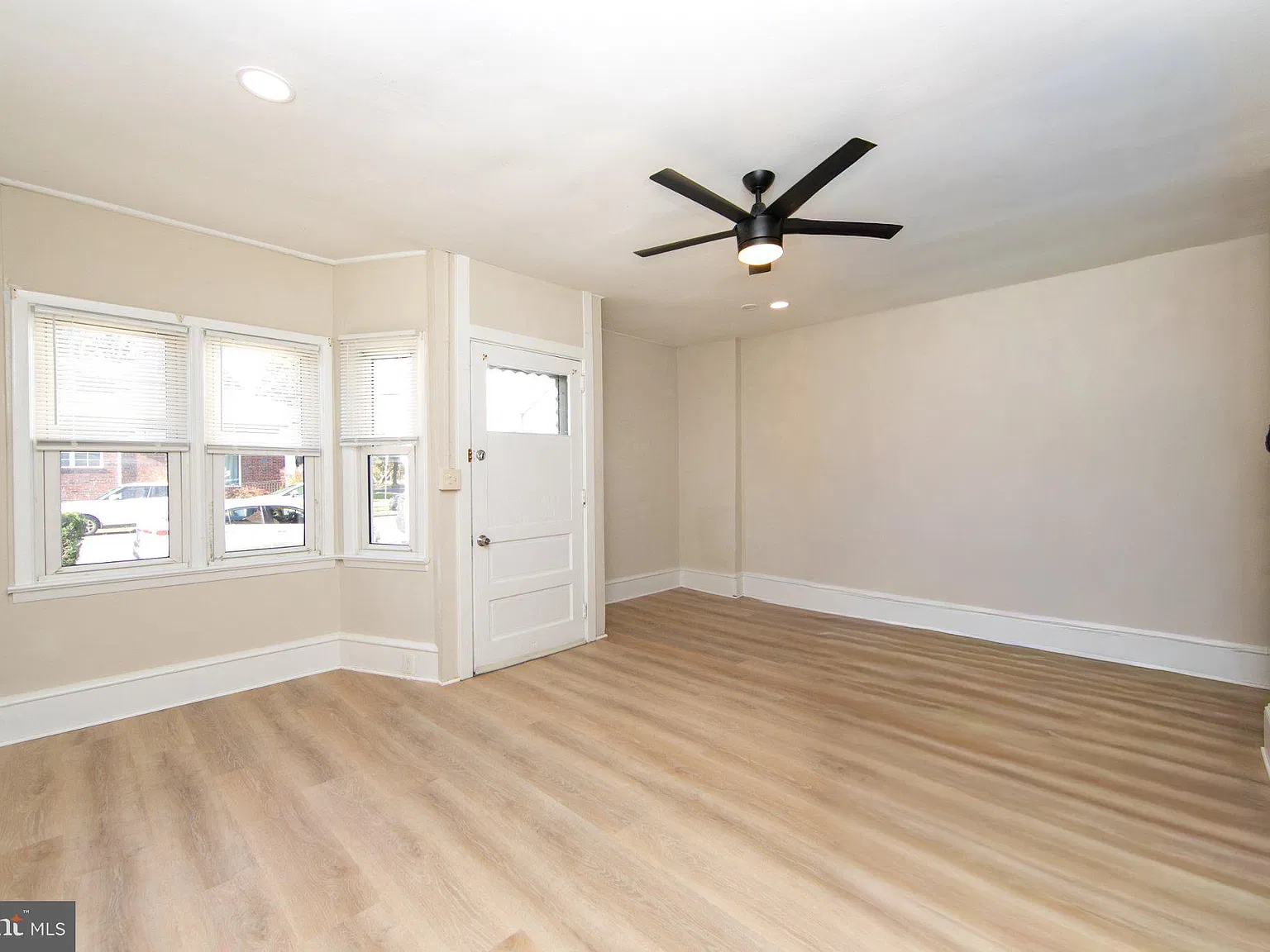 1 bed, 1.0 bath, 1000 sqft, $1,875 — Photo 4
