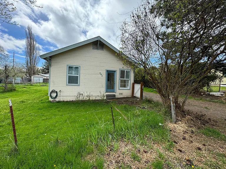 326 Torrey St — Photo 2