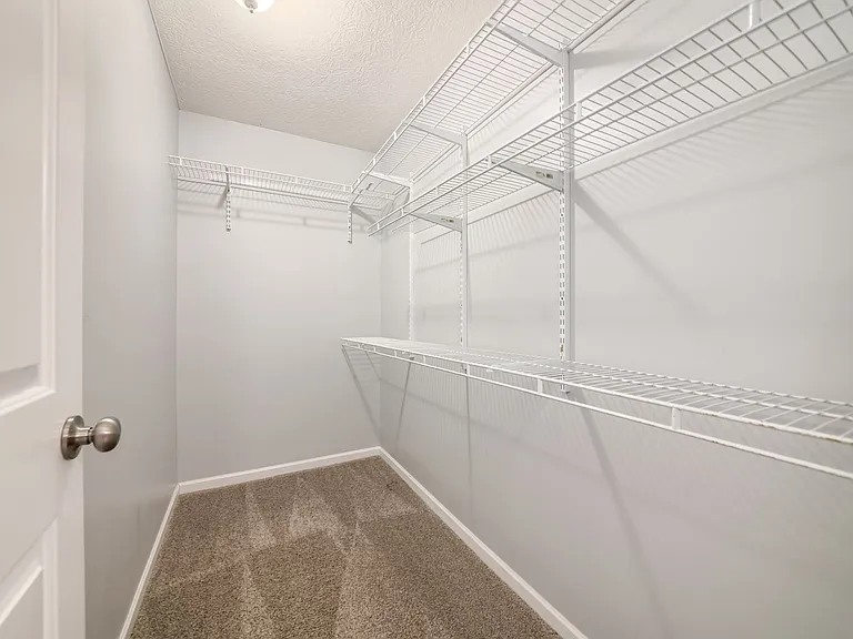 8607 Clover Glade Dr — Photo 22