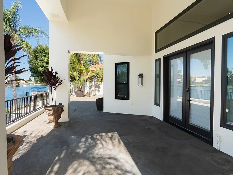 2589 W Lake Van Ness Cir — Photo 47