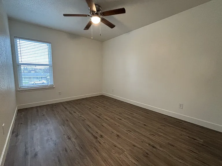 409 G St #3 — Photo 5