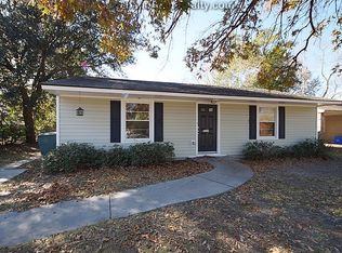 1229 Hawthorne Cir, Hanahan, SC 29410