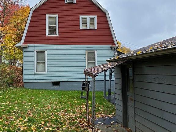 2nd image of 7 Shaw Ave