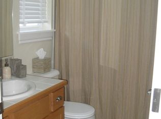 2326 N 62nd St, Seattle, WA 98103