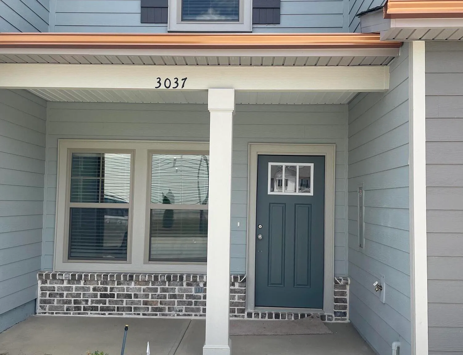 3 bed, 2.5 bath, 1635 sqft, $1,950 — Photo 2