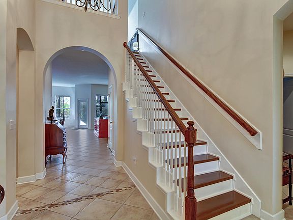 2nd image of 95033 Buckeye Ct