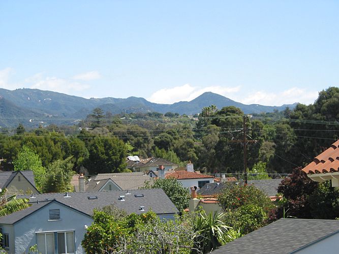 1st image of 2420 De La Vina St #B