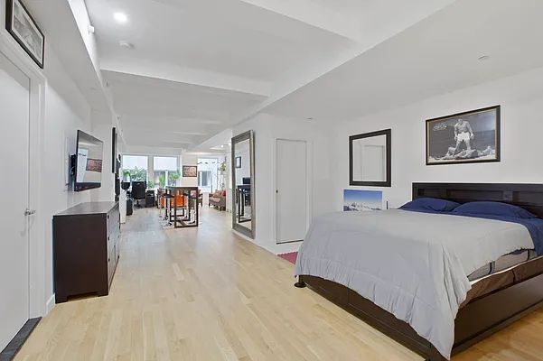 Sold by Level Group | media 7