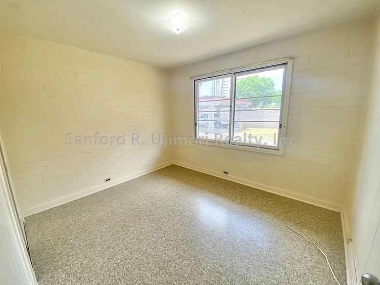 906 Hausten St — Photo 9
