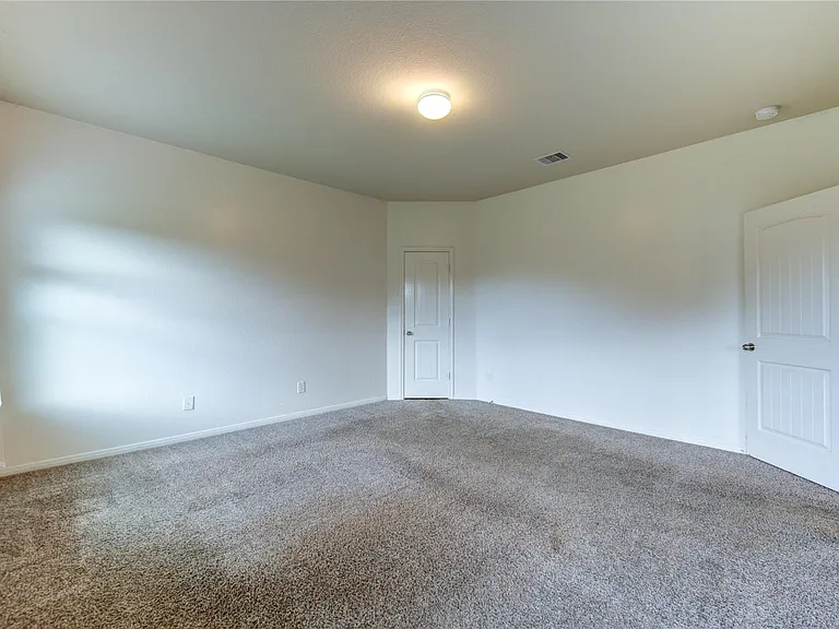 734 Mill Spring Ct — Photo 37