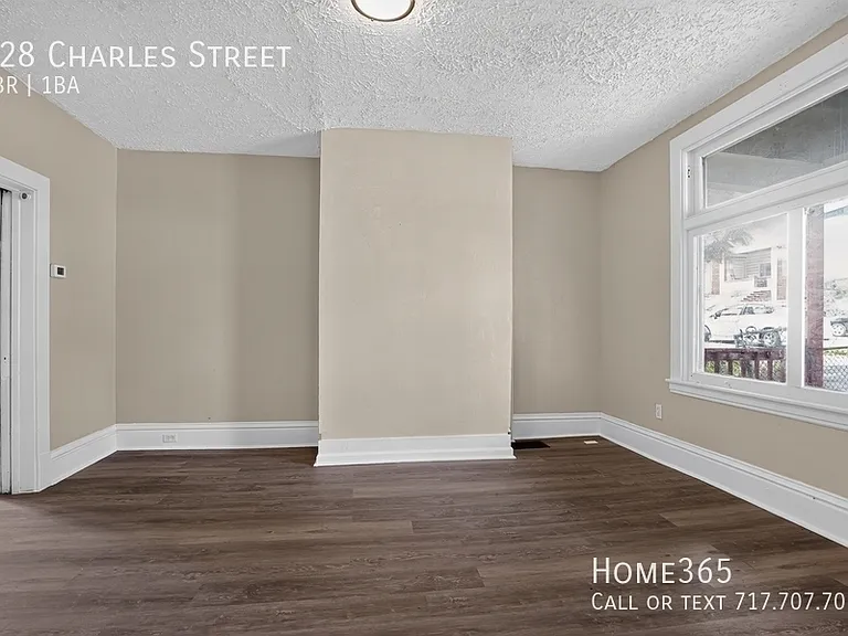 128 Charles St — Photo 2