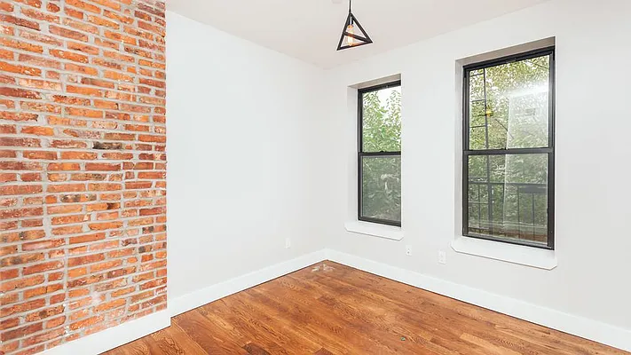 Rented by Nooklyn NYC LLC | media 10
