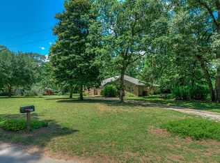 602 Sentinel Oaks, Pinehurst, TX 77362