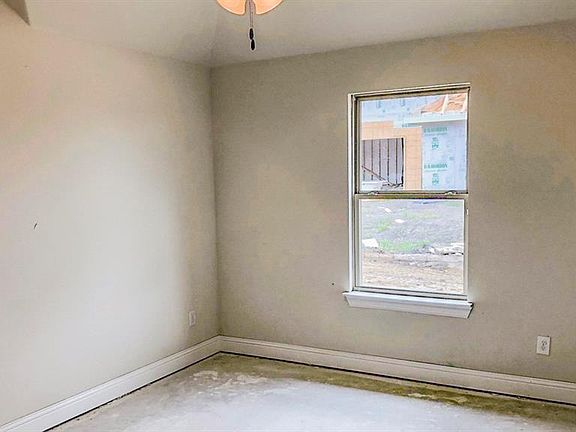 4th image of 3113 Guadalupe Dr