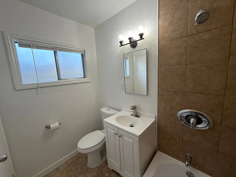 968 N Loma Vista Dr — Photo 14