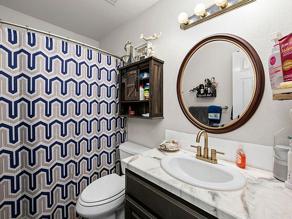 5th image of 5225 W 11th St Rd