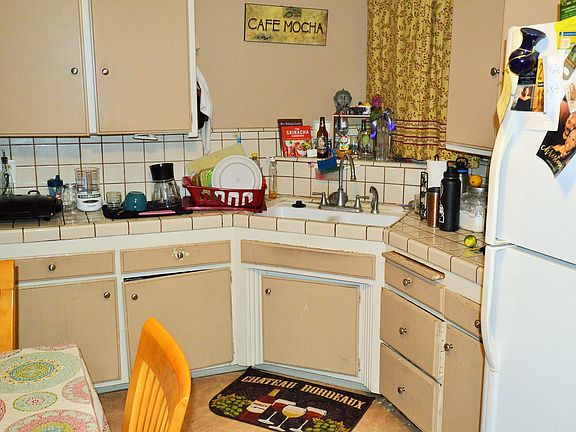 4th image of 6420 Crossway Dr