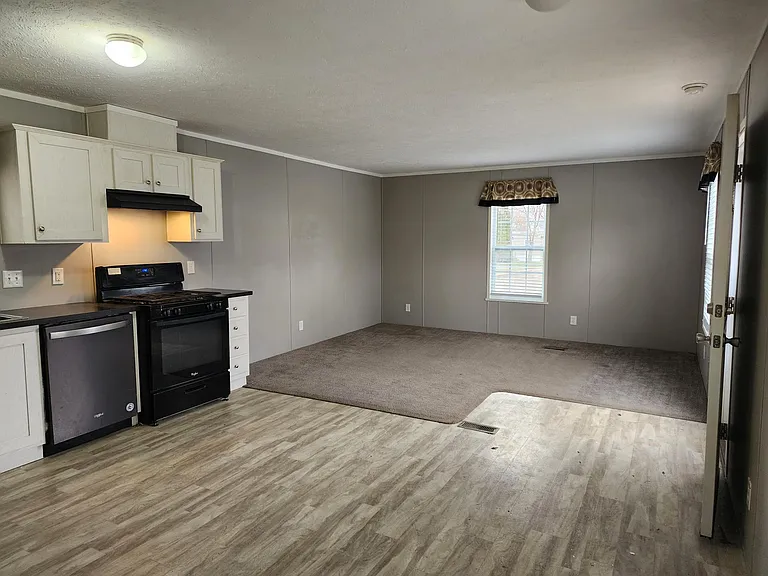 139 Southshore Dr #32 — Photo 2