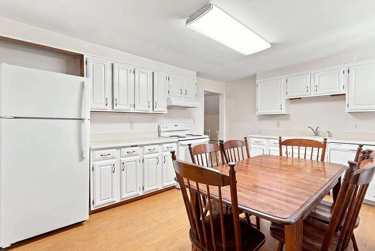 1 bed, 1.0 bath, 609 sqft, $1,700 — Photo 3