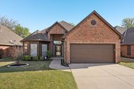 Pinehurst Dr-1204-001.jpg