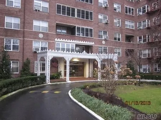 Sold by Century 21 Benjamin Realty | media 23