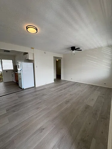 Floor plan B06