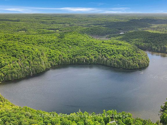 4th image of 1930 Trappers Trail Rd