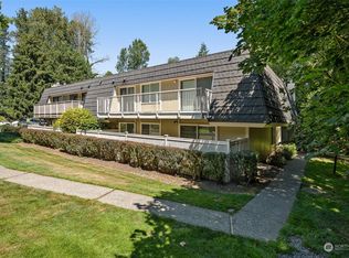 9811 NE 124th St APT 401, Kirkland, WA
