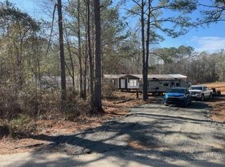 93 Ridge Rd, Seale, AL 36875